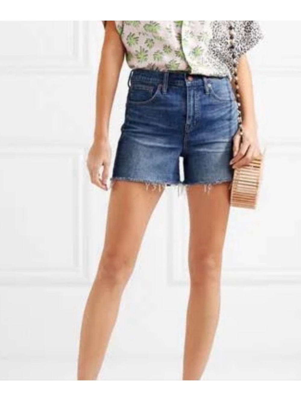 Madewell High Rise Denim Shorts Size 25 Raw Hem 4” inseam excellent condition